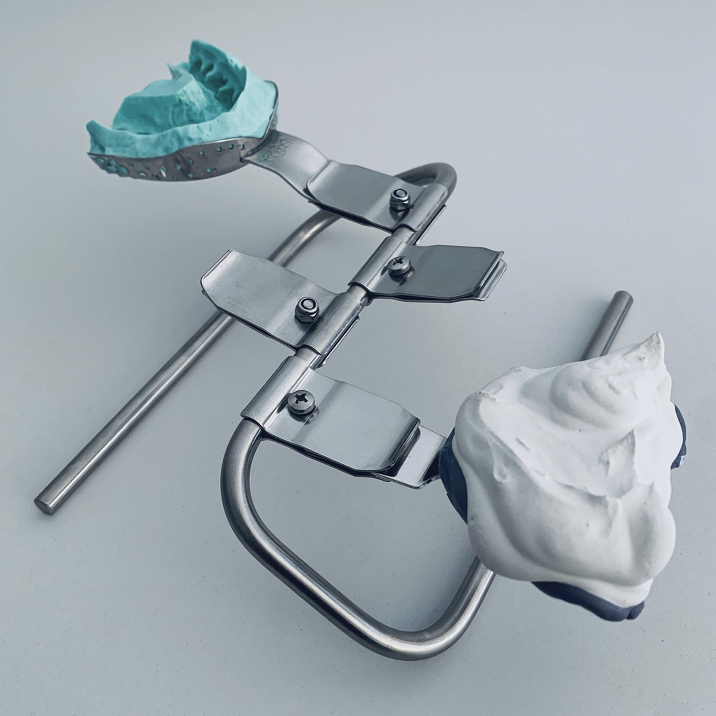 FINOTRAY impression tray holder